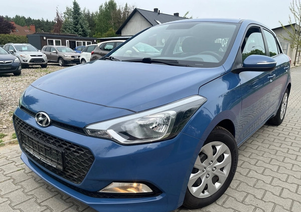 Hyundai i20 cena 39900 przebieg: 101000, rok produkcji 2018 z Namysłów małe 596
